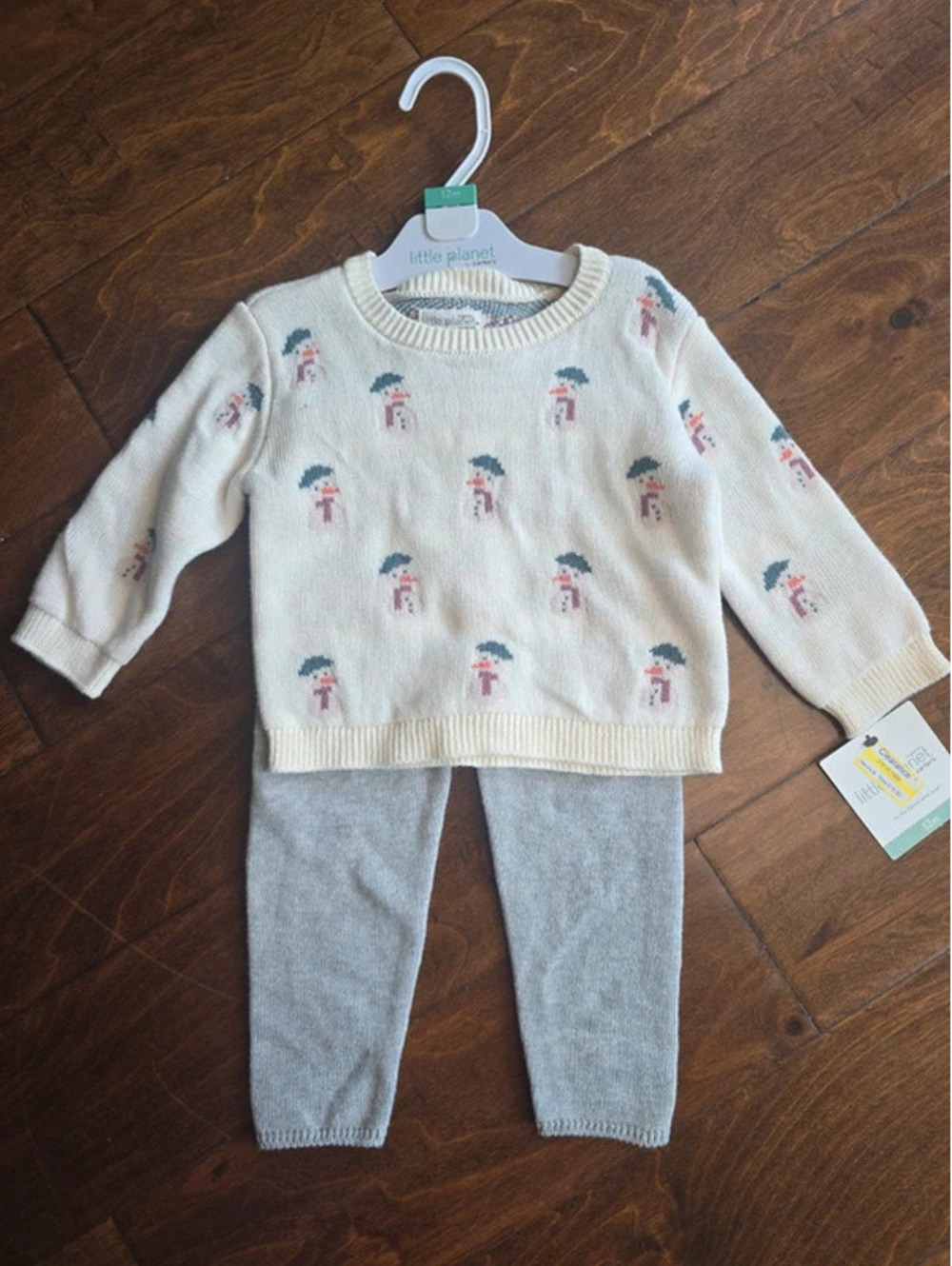 12m brand new little planet by carter's christmas outfit.Item 481G8